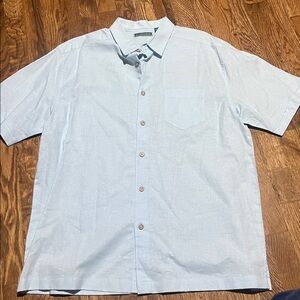 Cubavera mens button down shirt size large. Short sleeve. NWOT